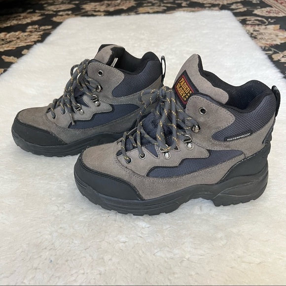 Faded Glory Cliff Hiking Men’s Chukka Boots size 7.5 main image 6